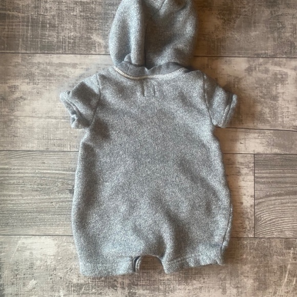 Gap Baby Romper 3-6 Months - Picture 3 of 4